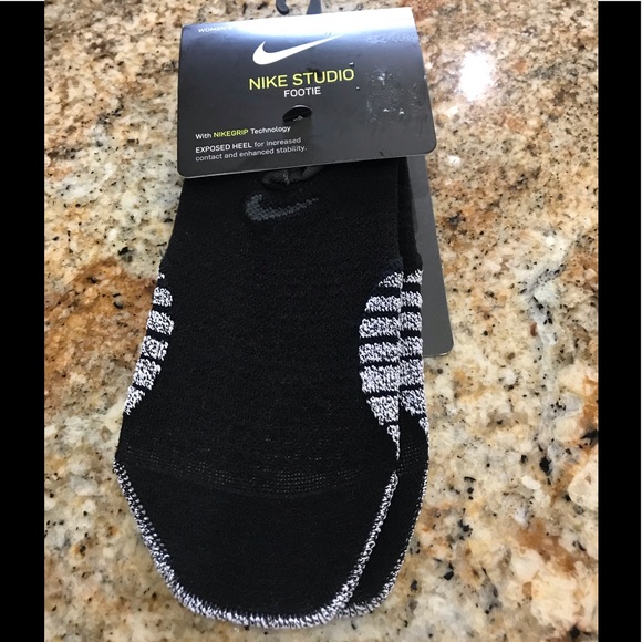 studio socks nike